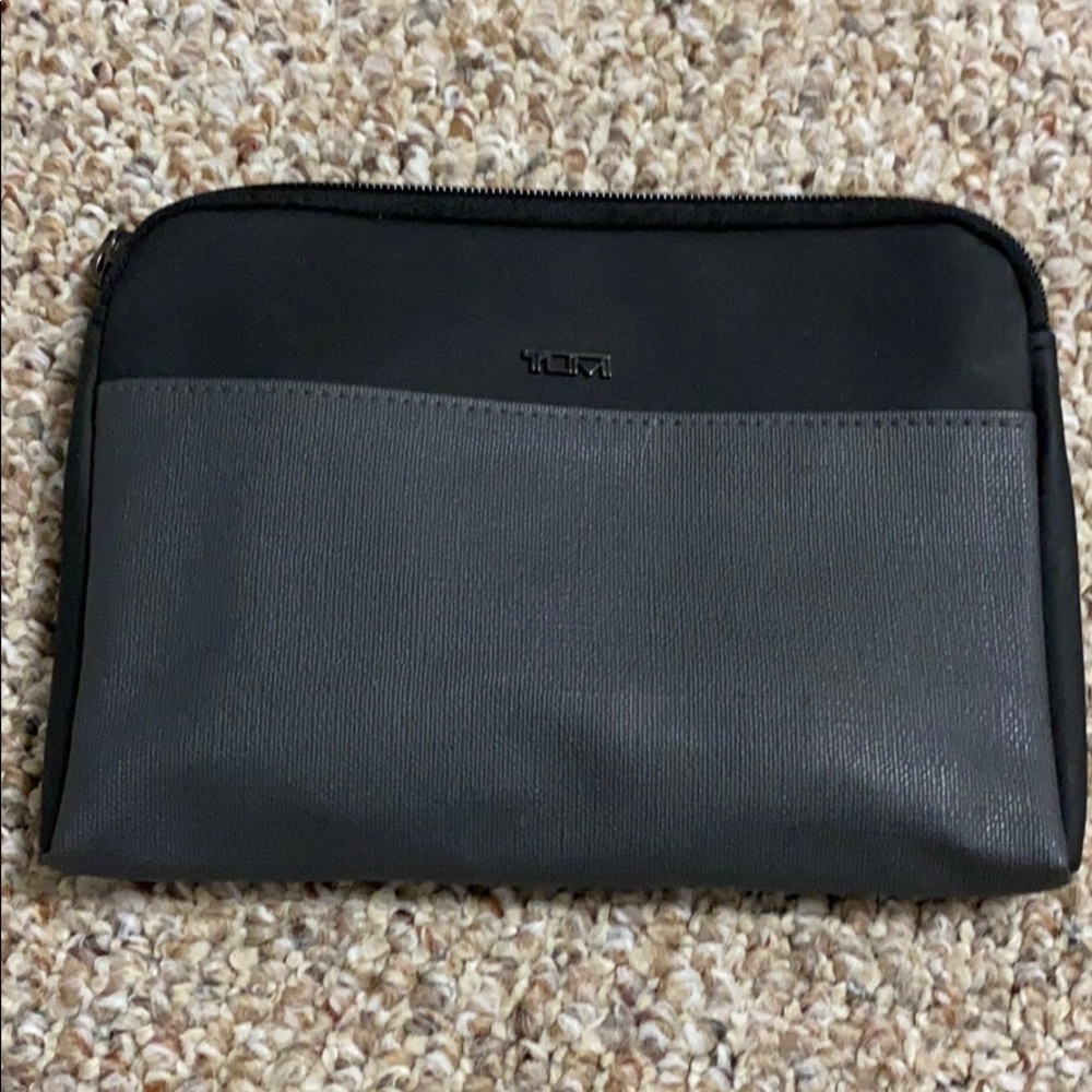 TUMI soft cosmetic/travel case
